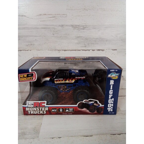 Bigfoot Radio Control 1:24th Scale 4x4x4 New In box - Picture 4 of 13